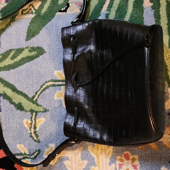 Sezane Farrow Croc Embossed Farrow Bucket Back - Picture 9 of 12